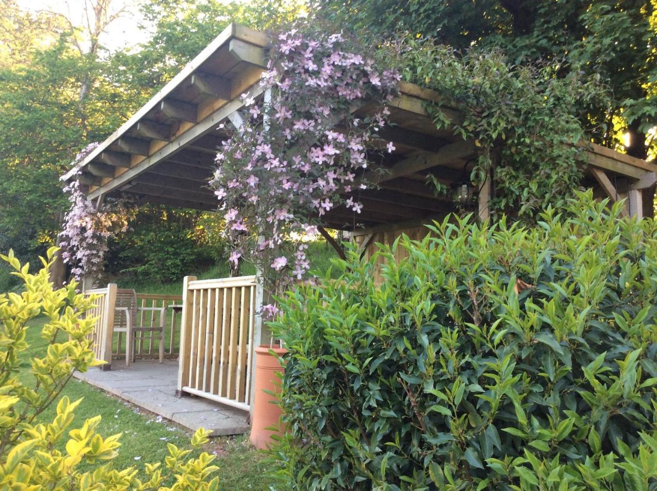 The Lodge Brecon B&B Екстериор снимка